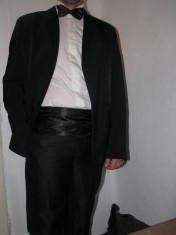 Smoking costum mire (cama?a, br&amp;amp;acirc;u ?i papion CADOU) foto