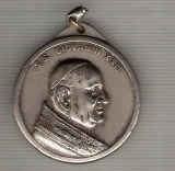 C341 Medalie religioasa, catolica, papala ? -ROMA -marime cca 34X38 mm, greutatea aprox 19 gr. -starea care se vede