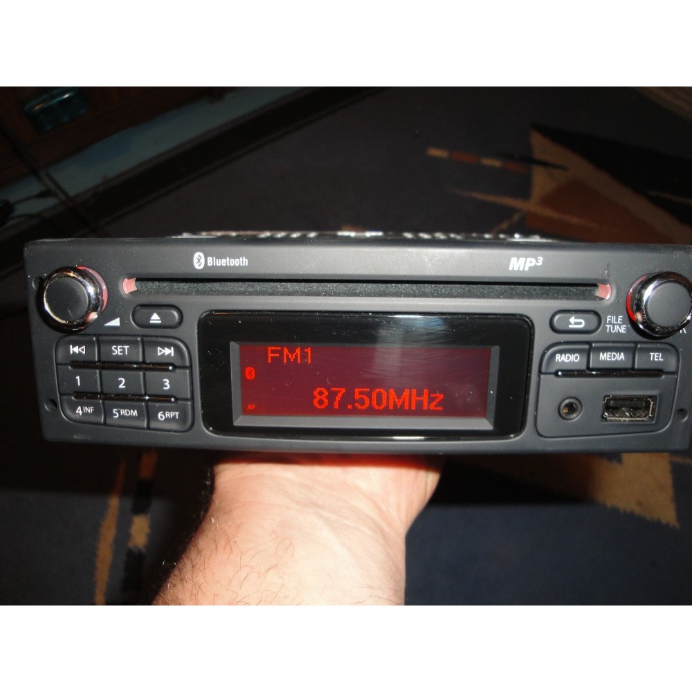 CD MP3 PLAYER AUTO USB Bluetooth DACIA LOGAN, DUSTER, SANDERO, RENAULT