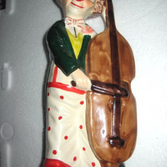 Statuieta din portelan sau ceramica- Clown cu violoncel