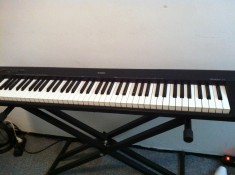 Pian orga Yamaha NP30 76 de clape 6 octave foto