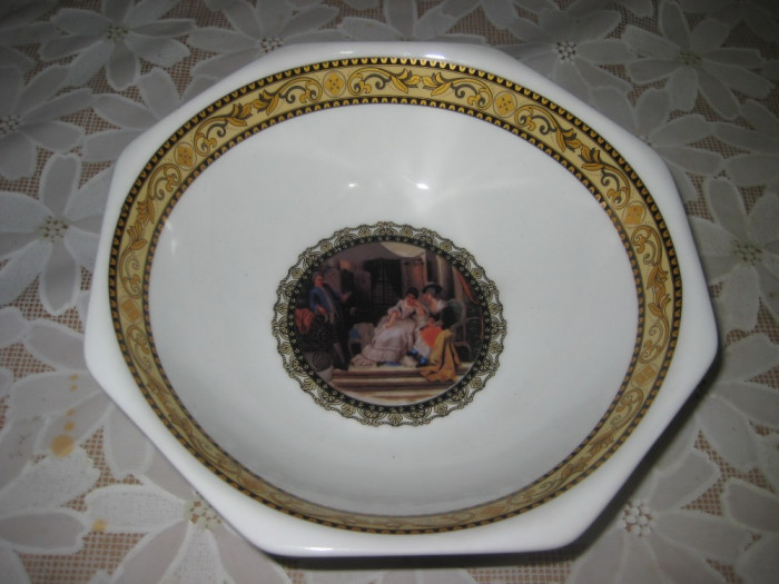 Elegant bol din portelan- marcat- Belle Epoque, fine porcelain cu scena galanta de epoca