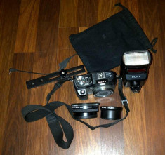 * Camera Profesionala SONY DSC-V3 + Blitz Extern HVL F32X + Lentile MACRO + Trepied foto