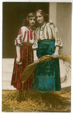 761 - Arad, Banat ETHNIC, women - old postcrd - unused foto