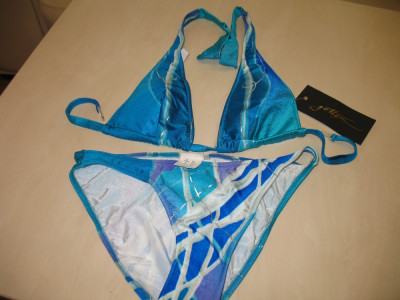 Vand costum de baie VICTORIA&amp;quot;S SECRET pret pe eticheta 178$ OFERTA SUPER foto