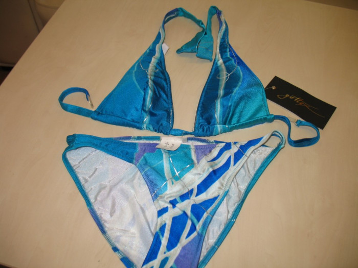 Vand costum de baie VICTORIA&quot;S SECRET pret pe eticheta 178$ OFERTA SUPER