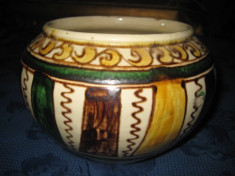 Bol rustic ceramica cu modele manual executat. foto