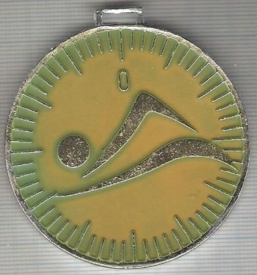 C483 Medalie NATATIE -CAMP.REP. ECHIPE COPII 12-14 ANI -1983 -marime 60x64 mm, gr. aprox. 30 gr.-starea care se vede foto
