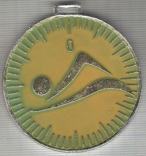 C483 Medalie NATATIE -CAMP.REP. ECHIPE COPII 12-14 ANI -1983 -marime 60x64 mm, gr. aprox. 30 gr.-starea care se vede