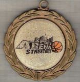 C496 Medalie - SPORT ARENA STREETBALL -marime 70x77 mm,gr.aprox.48 gr.-starea ce se vede