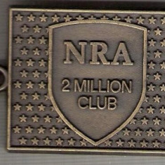 C481 Medalie NRA 2 MILLION CLUB -marime 43x60 mm, gr. aprox. 28 gr.-starea care se vede