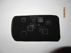 Husa catifea toc pouch panza neagra negru Nokia Asha 302 foto