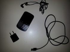 Vand BlackBerry 9900 BOLD Touch foto