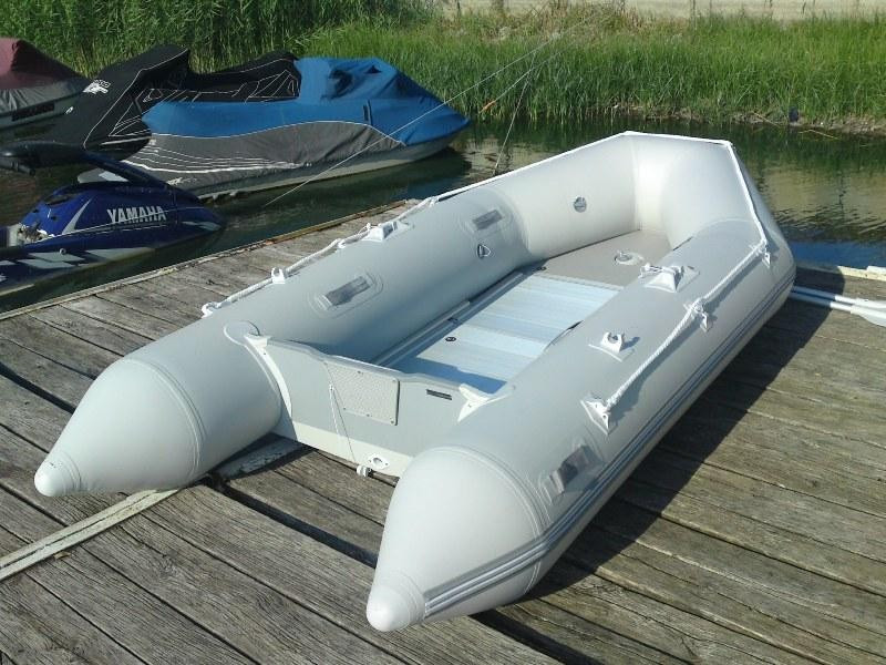 Vand barca pneumatica Jago SLBT01AB 3,2m Germany cu chila gonflabila in V  podea de aluminiu si suport motor | arhiva Okazii.ro