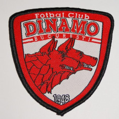 Emblema DINAMO 8 cm, Ecuson DINAMO / emblema brodata cu DINAMO / sigla DINAMO 6 x 8 cm foto