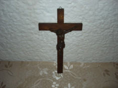 CRUCIFIX DE LEMN ADUS DIN GERMANIA foto