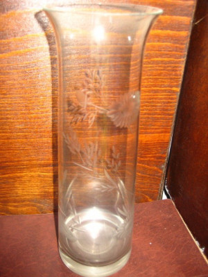 Vaza sticla gravata2, h-20, d- 9 cm. foto