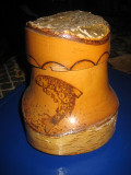 744-Cana tema pecareasca rustica lemn cu capac si peste pirogravat.