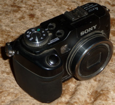 Sony DSC-V3, are acumulator original, incarcator si telecomanda RMT-DSC1 foto