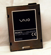 UNITATE FLOPPY DISK DRIVE 3.5&amp;quot; FOLOSITA SONY VAIO LAPTOP MODEL PCGA - FDF1 foto