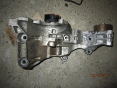 Suport alternator,compresor clima VW,Audi A4,A6 motor 2,0TDI foto