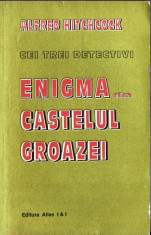 ENIGMA DIN CASTELUL GROAZEI de ALFRED HITCHOCK foto