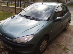 Dezmembrez Peugeot 206 hdi foto