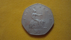 Bani vechi - Moneda 50 FIFTY PENCE - din anul 1982 - D.G.REG.F.D. ELIZABETH II foto