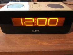 CEAS CU PROIECTIE SI RADIO OREGON SCIENTIFIC RRA 320P foto
