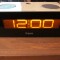 CEAS CU PROIECTIE SI RADIO OREGON SCIENTIFIC RRA 320P