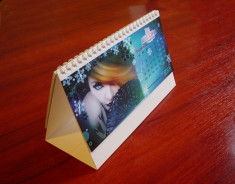 Calendare personalizate de birou 12 file + coperta 10cm x 21cm carton foto lucios 170gr foto