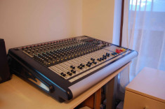 Mixer analogic Soundcraft Gb4 16+2 canale stare f buna foto