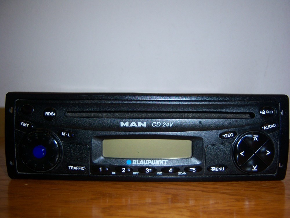 Radio cd player BLAUPUNKT MAN CD 24V ,pt camion pe 24V | arhiva Okazii.ro