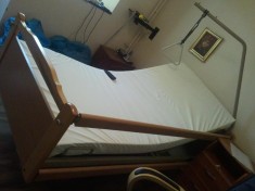 Vand pat reglabil pentru bolnavi cu telecomanda foto
