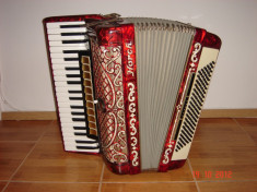 Acordeon Horch 120 basi foto