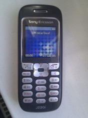Vand Sony Ericsson J220i impecabil foto
