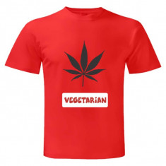 Tricou &amp;quot;Vegetarian&amp;quot; foto