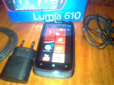 Vand nokia lumia 610 in cutie toate accesoriile sau skimb plus dif din partea mera foto