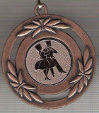 C83 Medalie de Concurs de Dans -cu panglica tricolor -marime circa 50x55 mm -greutate aprox. 22 gr -starea care se vede