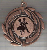 C84 Medalie de Concurs de Dans -cu panglica tricolor -marime circa 50x52 mm -greutate aprox. 18 gr -starea care se vede