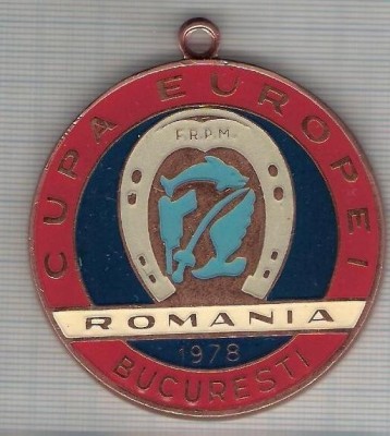 C108 Medalie Pentatlon Modern -Cupa Europei-Bucuresti 1978 -marime circa 59x66 mm -greutate aprox. 36 gr -starea care se vede foto