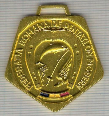 C103 Medalie Federatia Romana de Pentatlon Modern (Locul I ?) -Camp.Rep.Biatlon 1985-marime circa 60x64 mm -greutate aprox.23 gr -starea care se vede foto