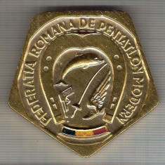 C132 Medalie Cupa Europei Pentatlon Modern Romania -1983 -marime circa 60x58 mm -greutate aprox. 22 gr- starea care se vede