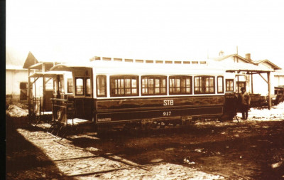 Carte postala ilustrata Vagon de tramvai acoperit, tractiune cu cai, 1929 foto