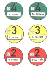 NOU UNIC acum si in ROMANIA bulina verde placheta stickerul de mediu auto LEGALA pentru zonele verzi din GERMANIA Umweltplakette Feinstaubplakette foto