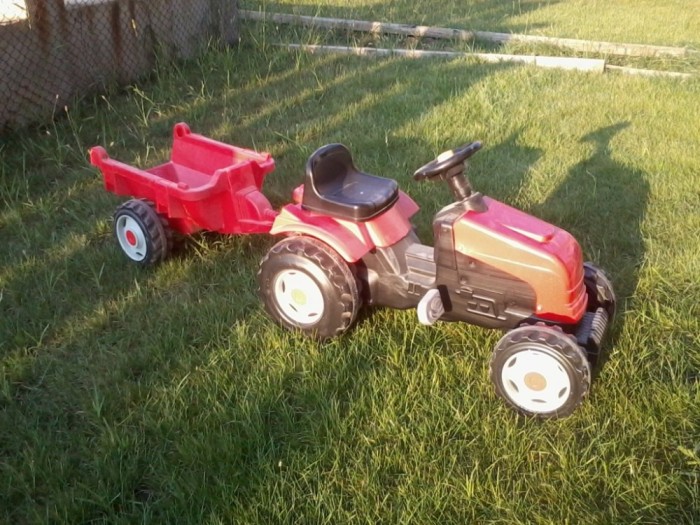 tractor cu pedale si remorca; ideal pentru copii pana in 5 ani foto mare tractor cu pedale si remorca; ideal pentru copii pana in 5 ani foto mare