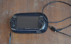 PSP 3004, card 8GB, modat foto