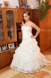 Vand rochie de mireasa...pronovias