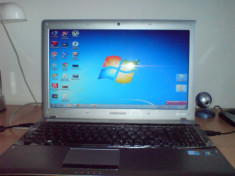 LAPTOP SAMSUNG RV511 foto