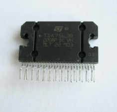 Circuit Integrat 4x28 TDA7563B foto